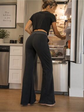 ☀️ Black Mineral Washed Ultra Flared Pull-On Pants